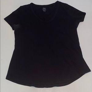 GAP black V-neck T-shirt